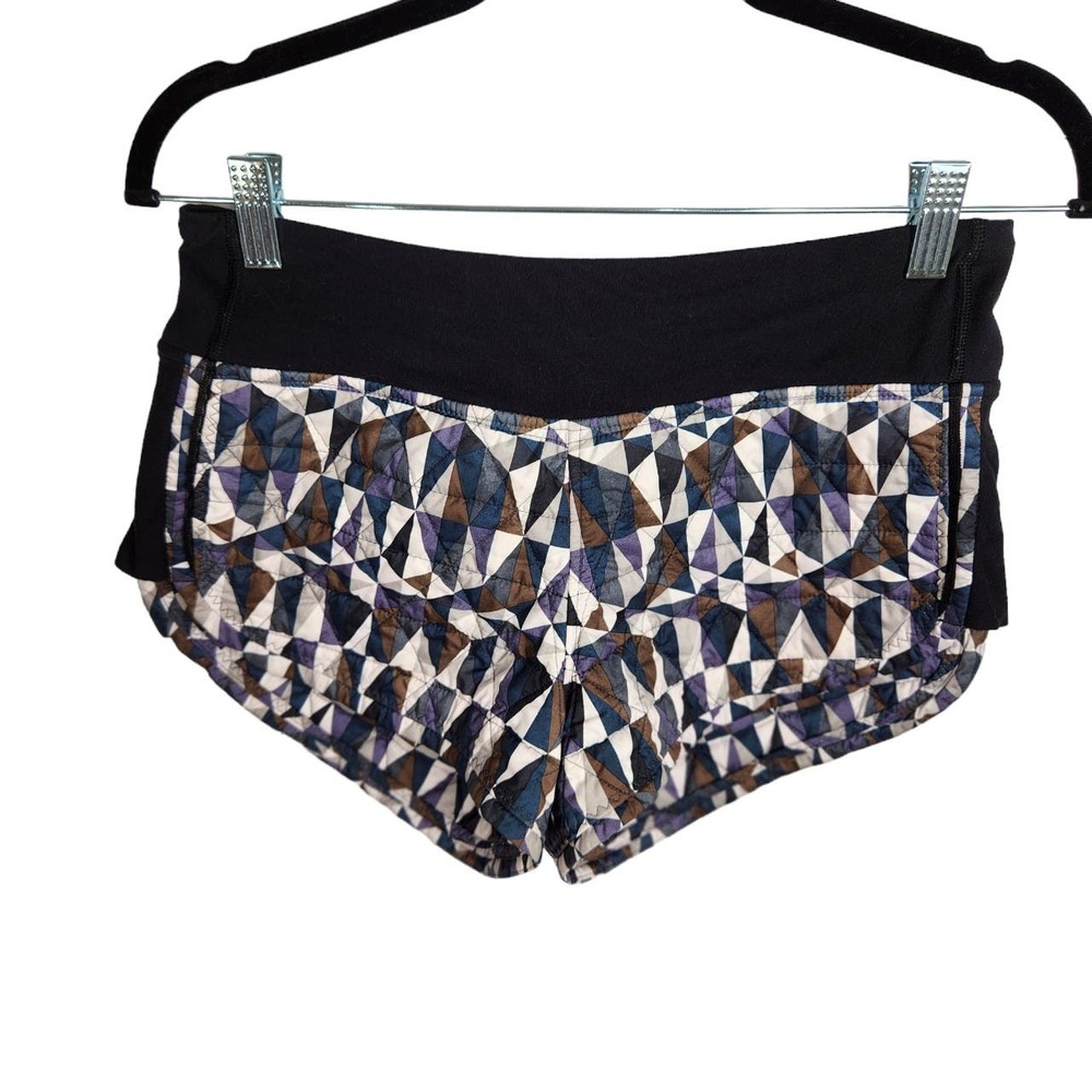 Lululemon Hot Cheeks Short Primaloft Stained Glass Love‎ Neutral Blush Black